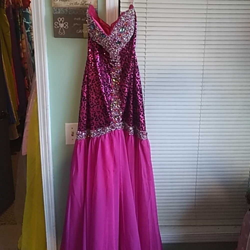 Brand new dress